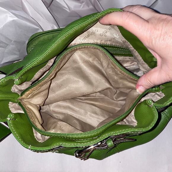 Tignanello Green Pebbled Leather Shoulder Bag Buckle Detail east west handbag - Picture 7 of 11